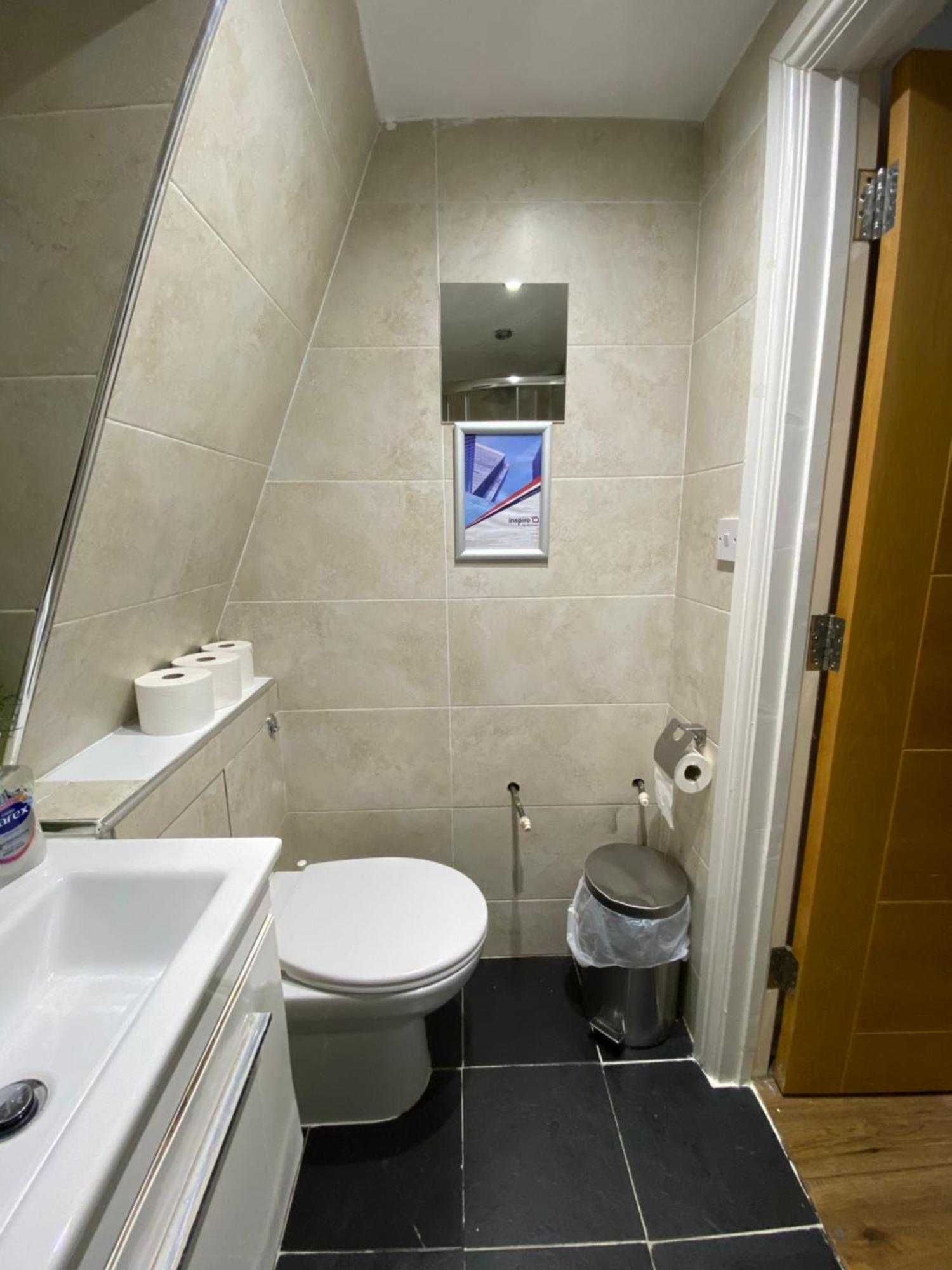 Fabulous Private Bedrooms Near Euston Station, Central Лондон Екстер'єр фото