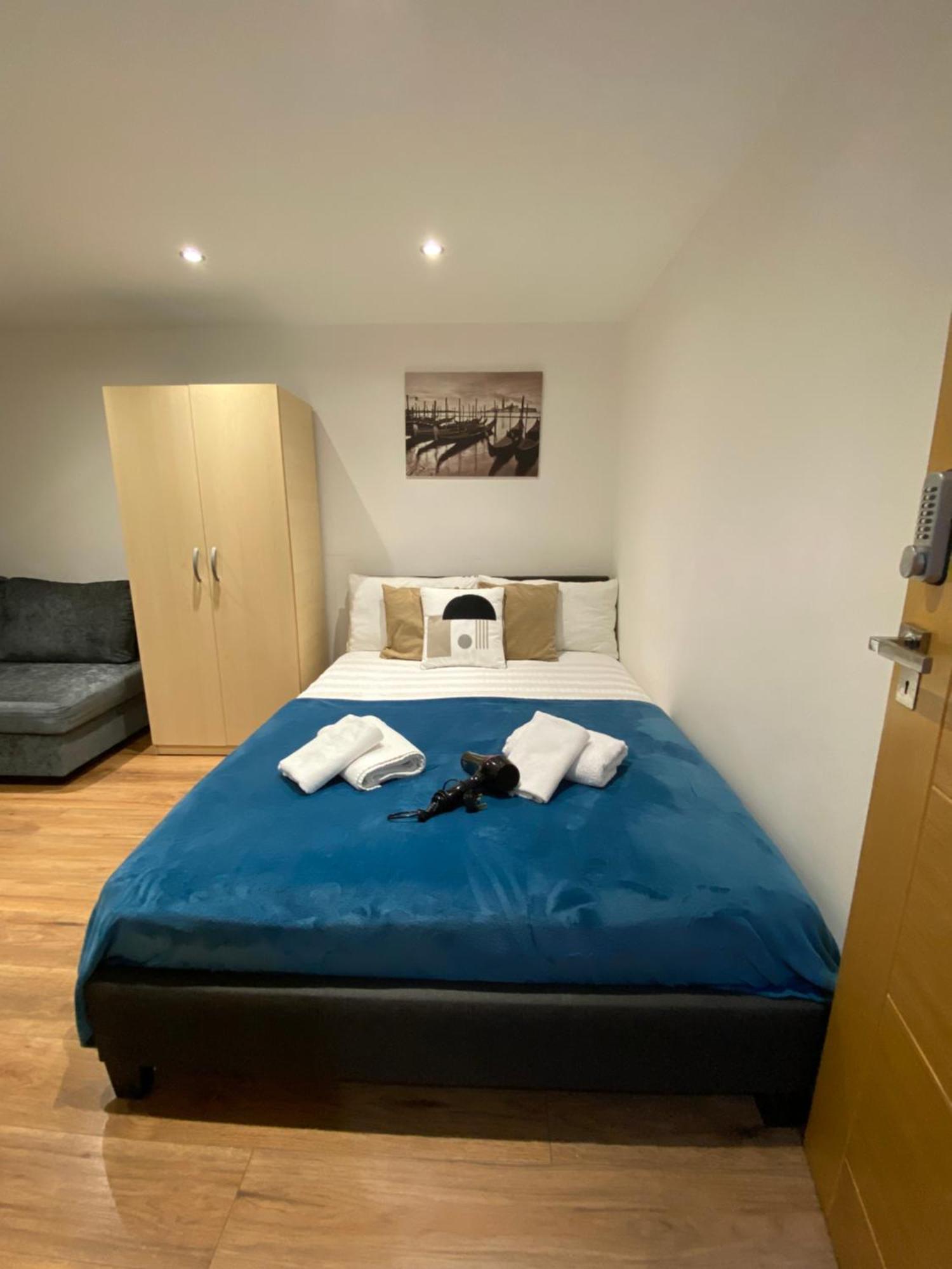 Fabulous Private Bedrooms Near Euston Station, Central Лондон Екстер'єр фото