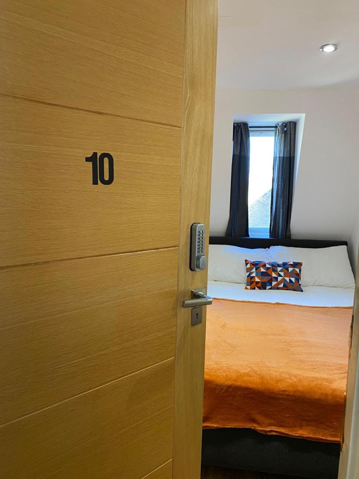 Fabulous Private Bedrooms Near Euston Station, Central Лондон Екстер'єр фото