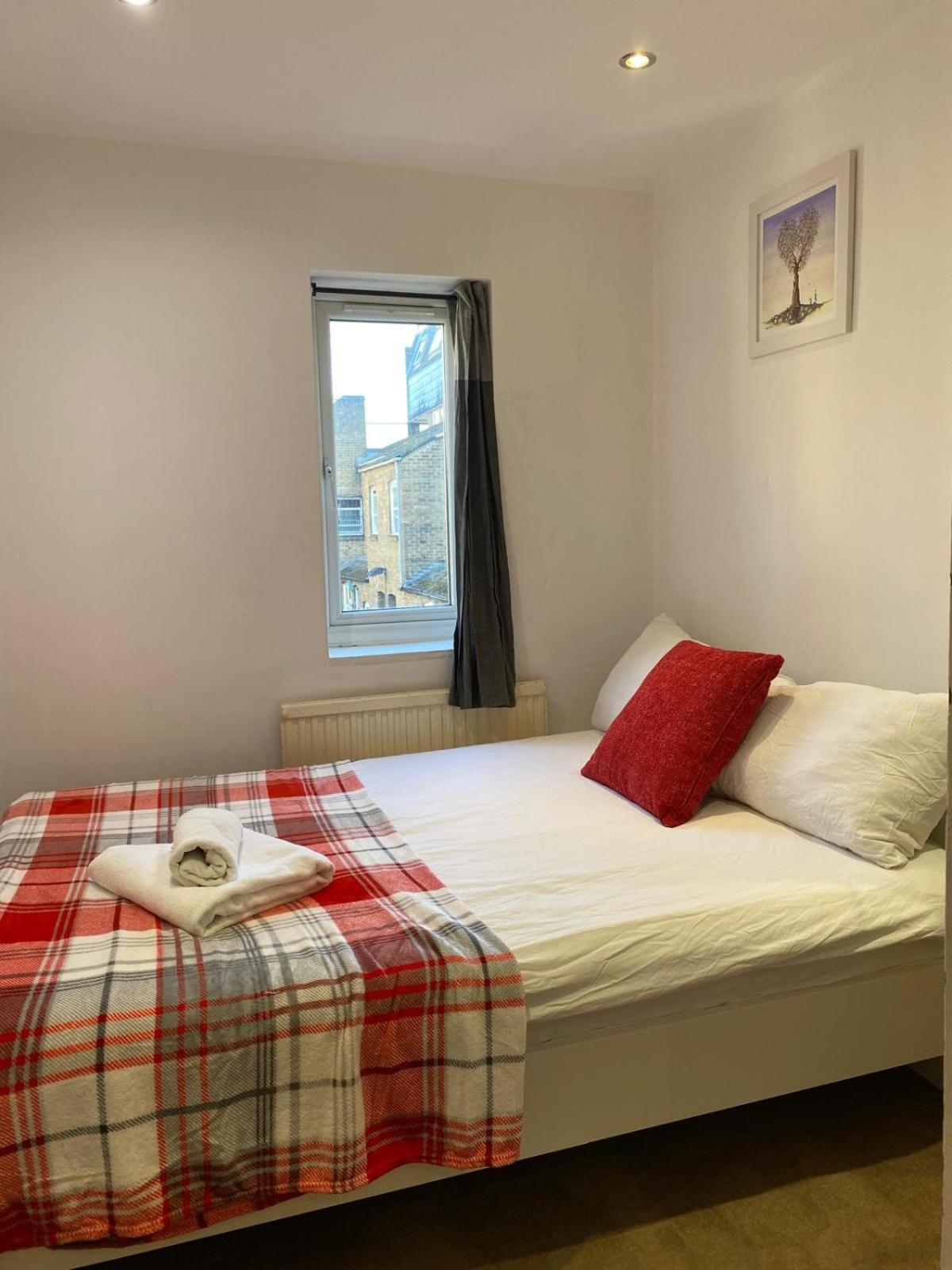 Fabulous Private Bedrooms Near Euston Station, Central Лондон Екстер'єр фото